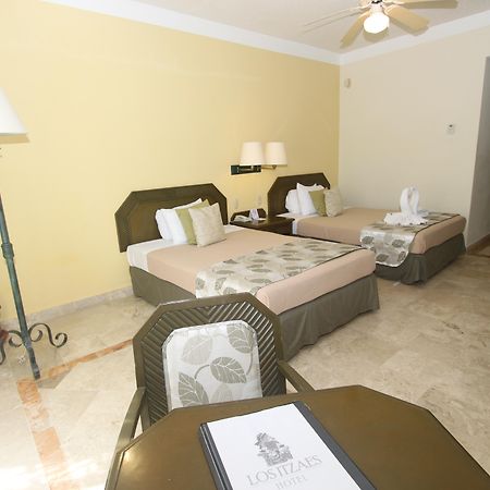 Hotel Los Itzaes By 5Th Av Playa del Carmen Exteriör bild